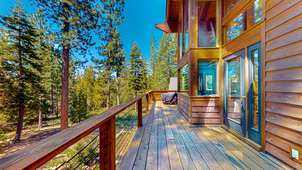 Photo of Patio Balcony in Kings Beach