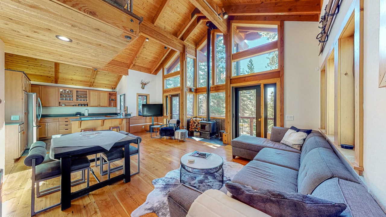 Photo of Livingroom in Kings Beach
