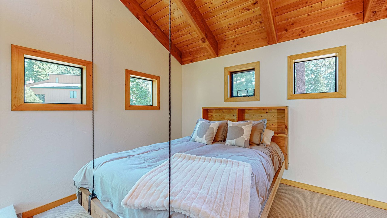 Photo of Bedroom in Kings Beach