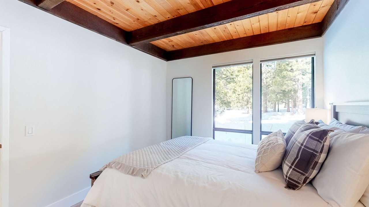 Photo of Bedroom in Kings Beach