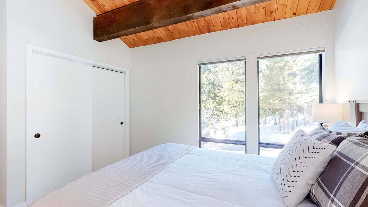 Photo of Bedroom in Kings Beach