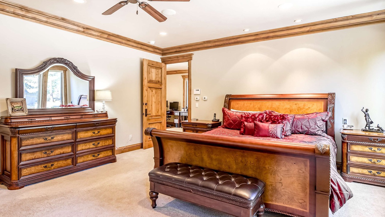 Photo of Bedroom in Round Hill Village