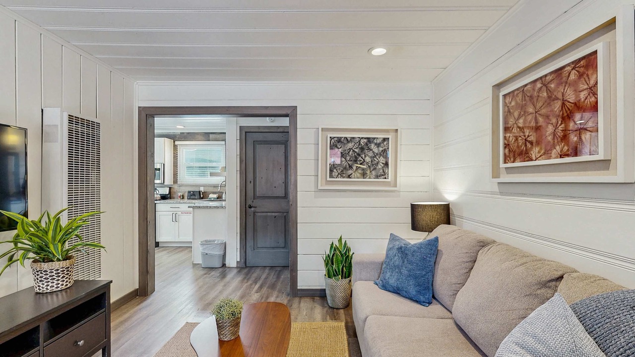 Photo of Livingroom in Lakeside Park