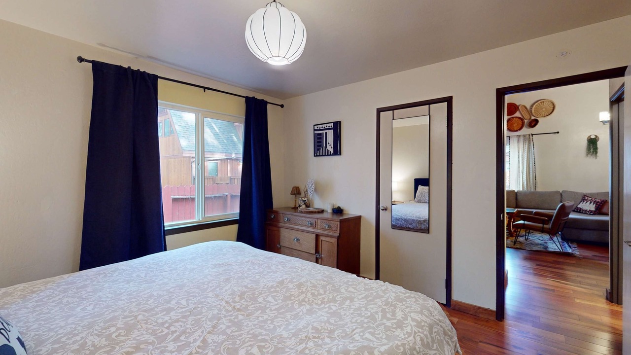 Photo of Bedroom in Black Bart