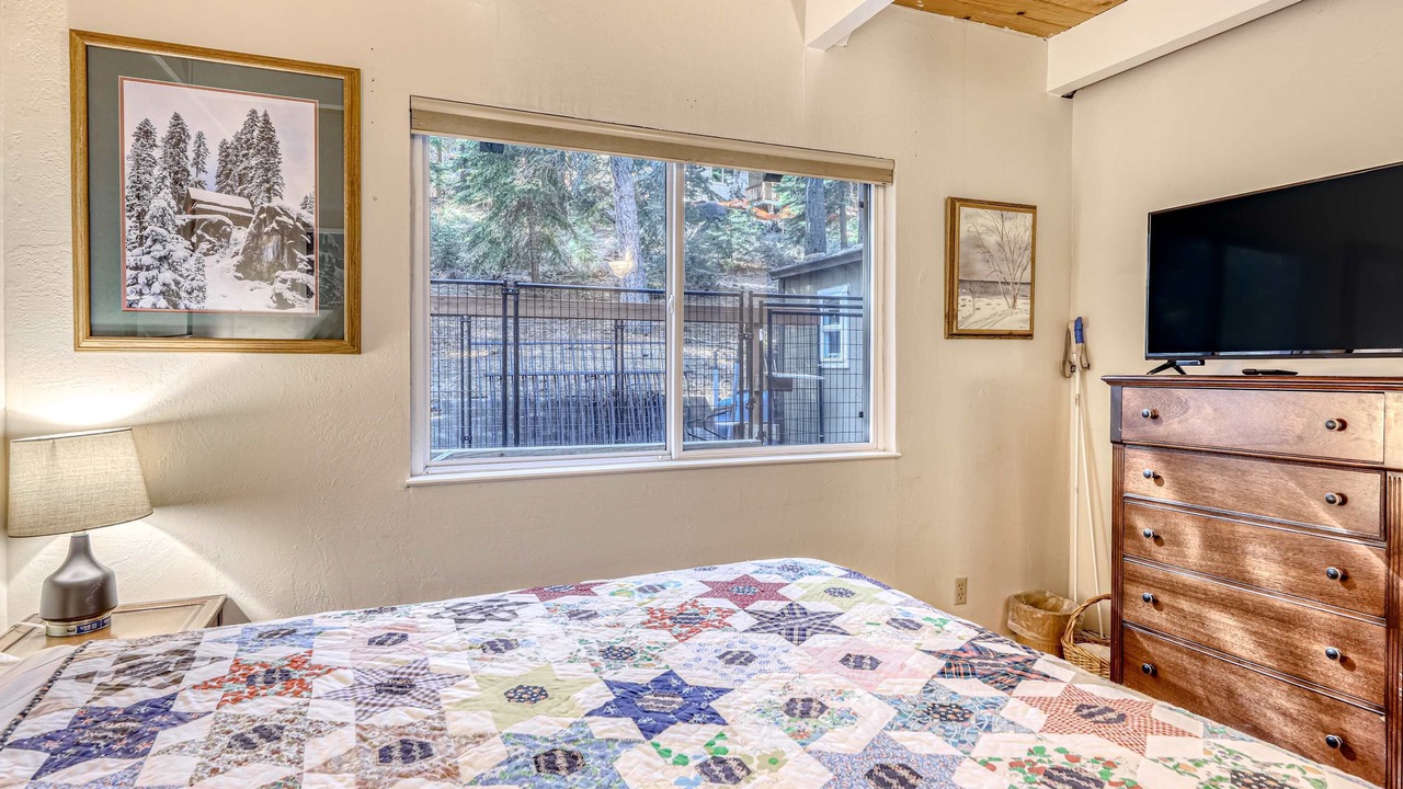 Photo of Bedroom in North Upper Truckee