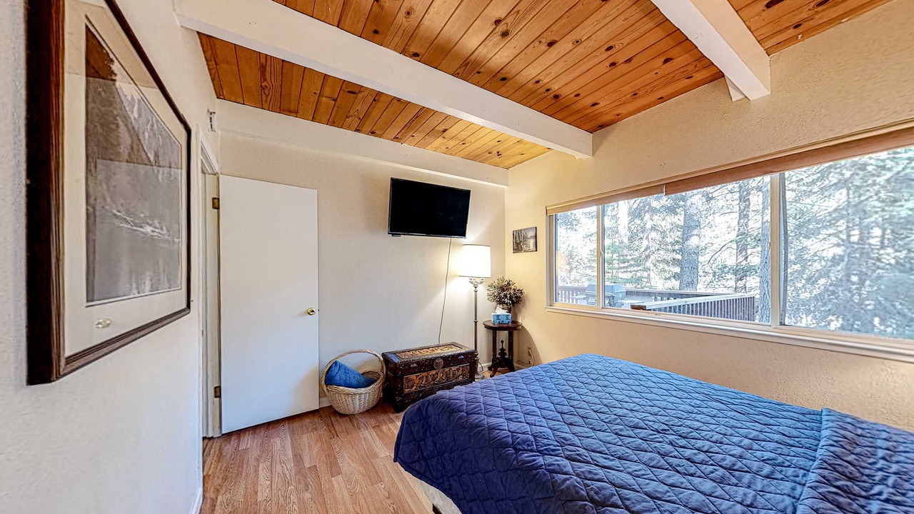 Photo of Bedroom in North Upper Truckee