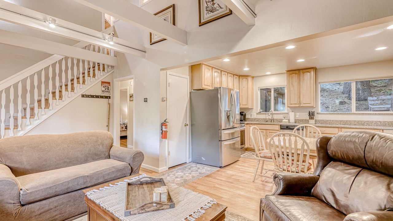 Photo of Livingroom in North Upper Truckee