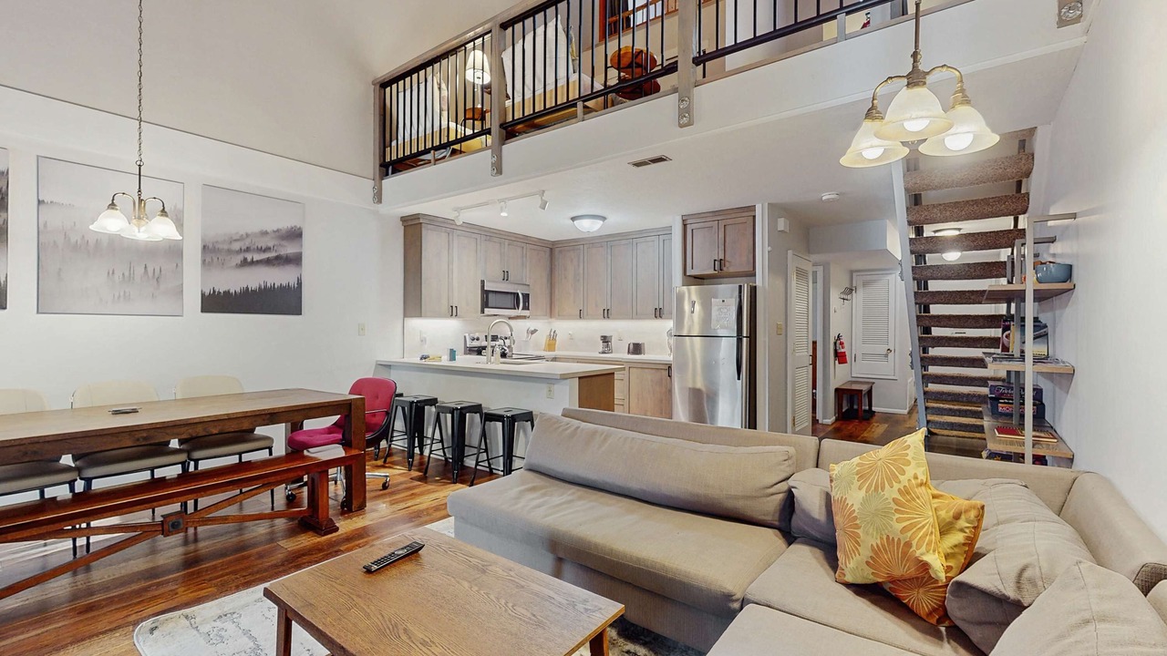 Photo of Livingroom in Carnelian Woods