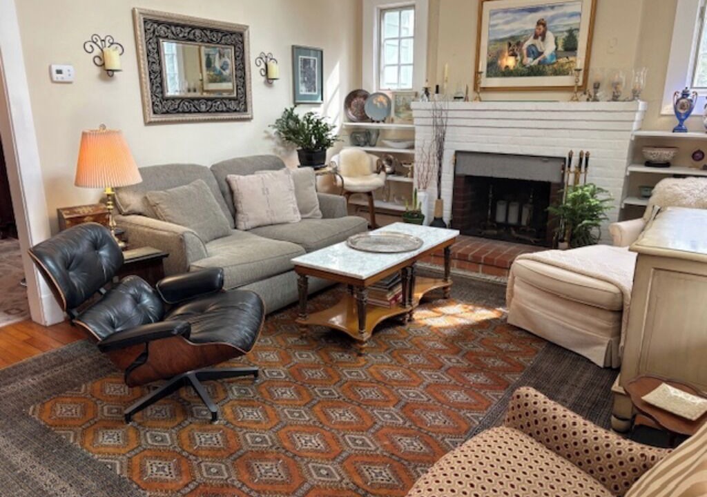 Photo of Livingroom in Wardour