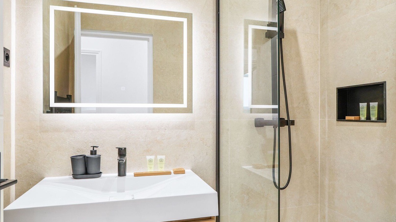 Photo of Bathroom in 15th Arrondissement