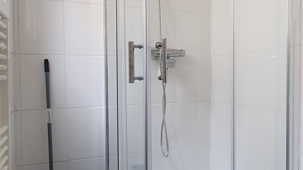 Photo of Bathroom in Puteaux