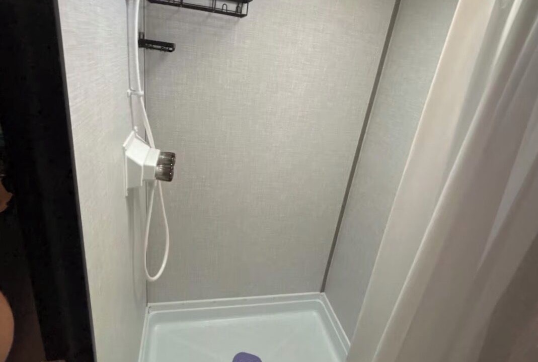 Photo of Bathroom in Auburndale