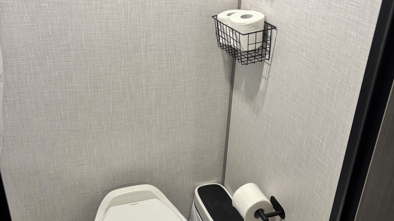 Photo of Bathroom in Auburndale