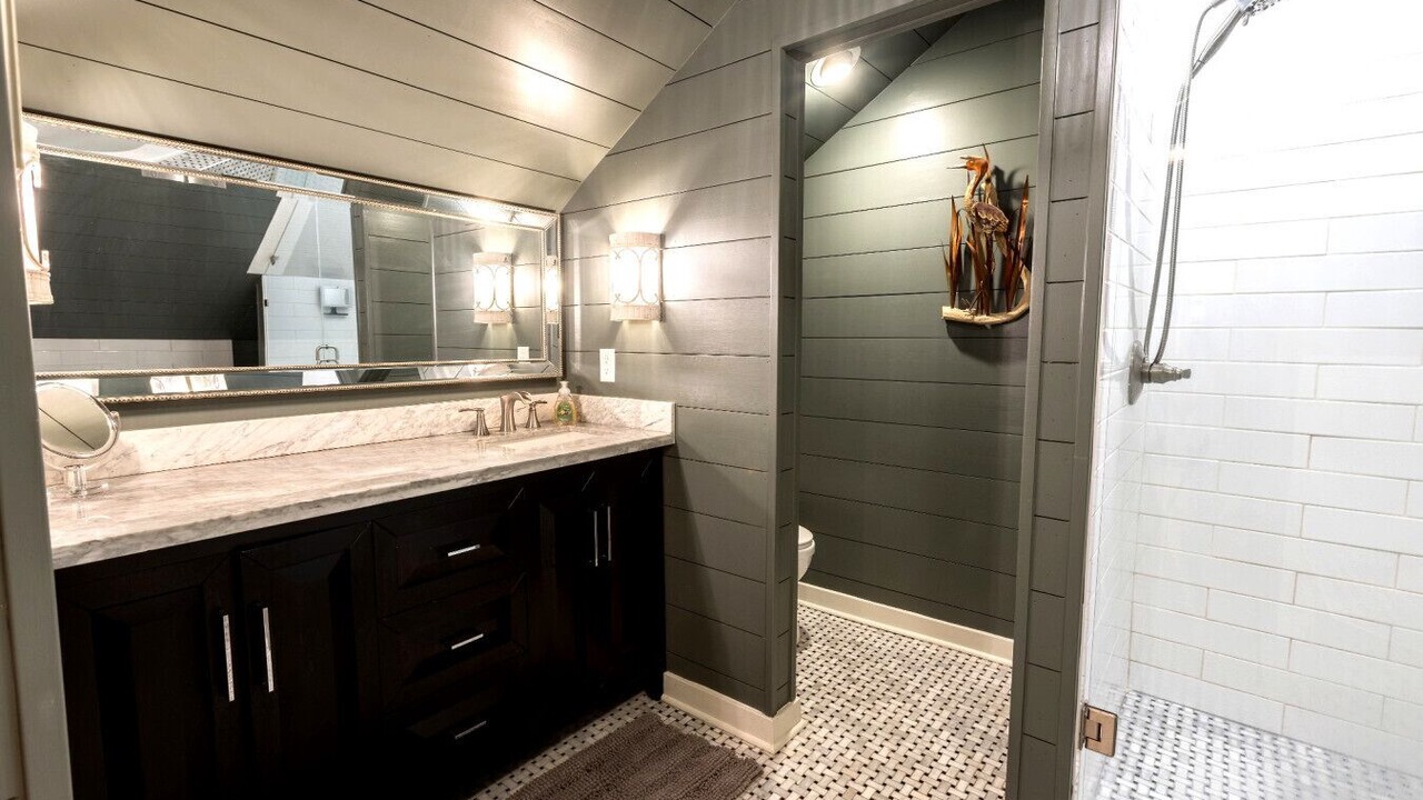 Photo of Bathroom in Mandeville