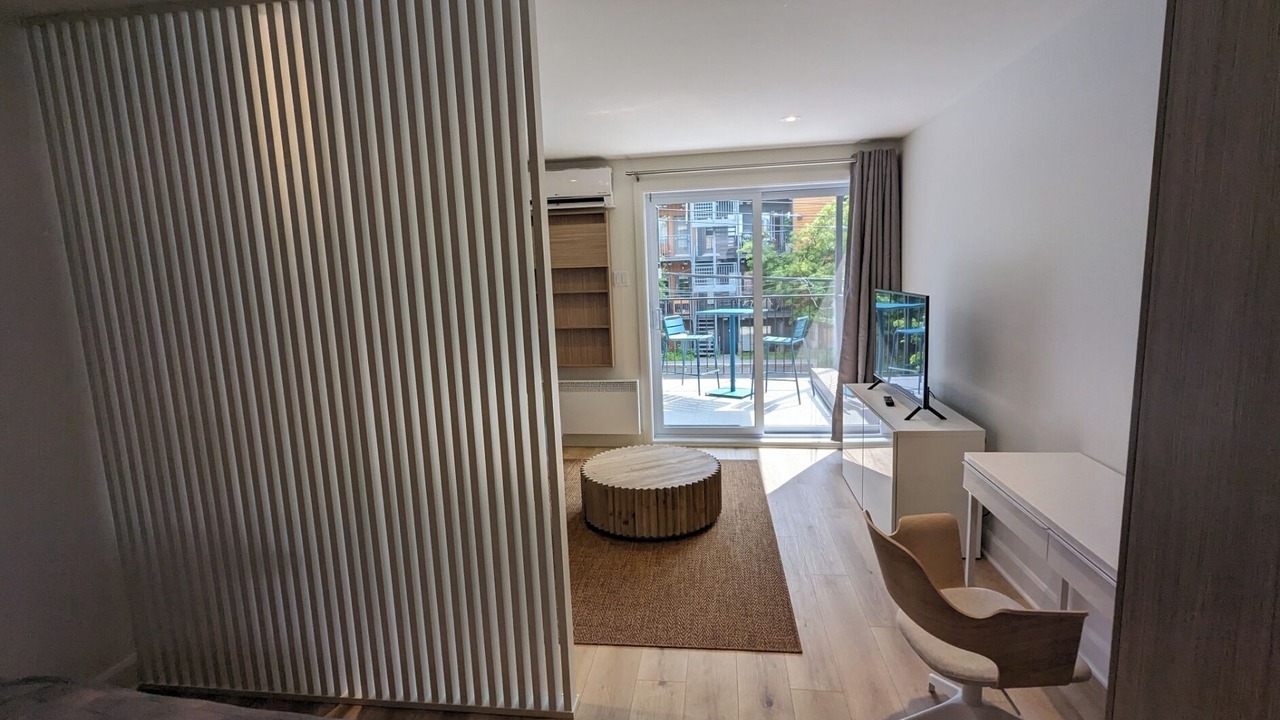 Photo of Bedroom in Mile-Ex