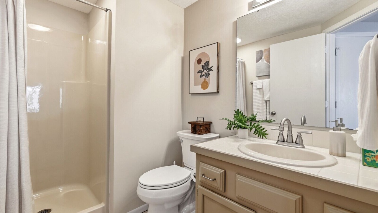 Photo of Bathroom in The Galena Territory