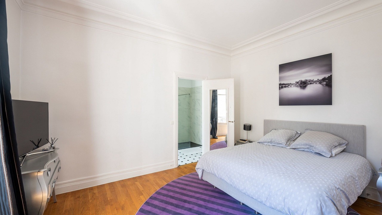 Photo of Bedroom in Faubourg-du-Roule