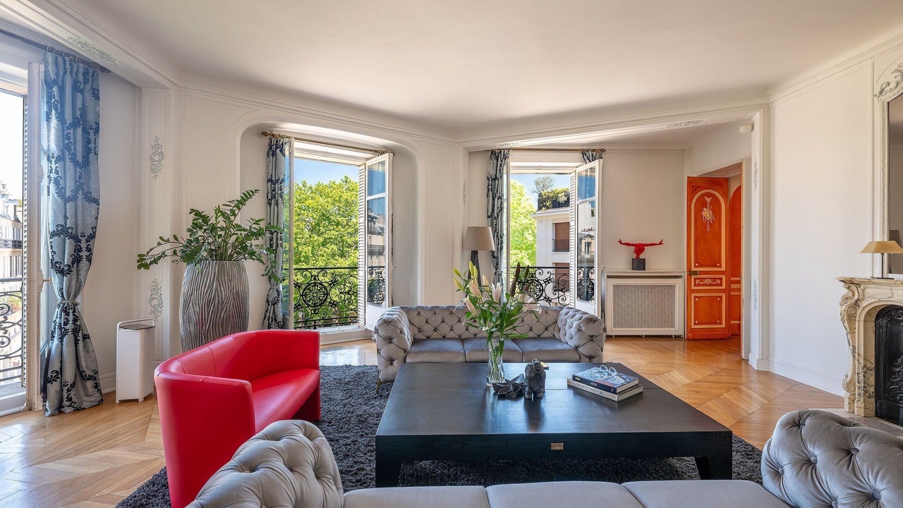 Photo of Livingroom in Faubourg-du-Roule