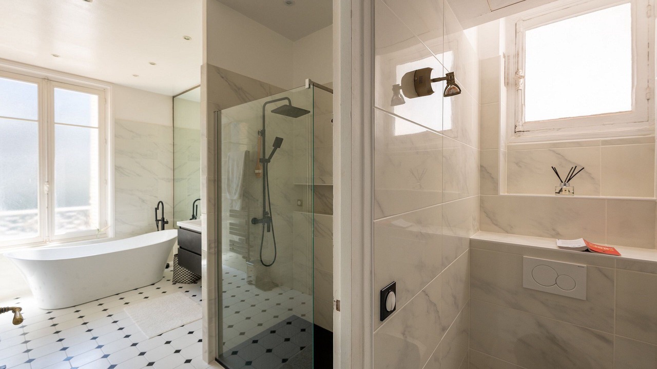 Photo of Bathroom in Faubourg-du-Roule