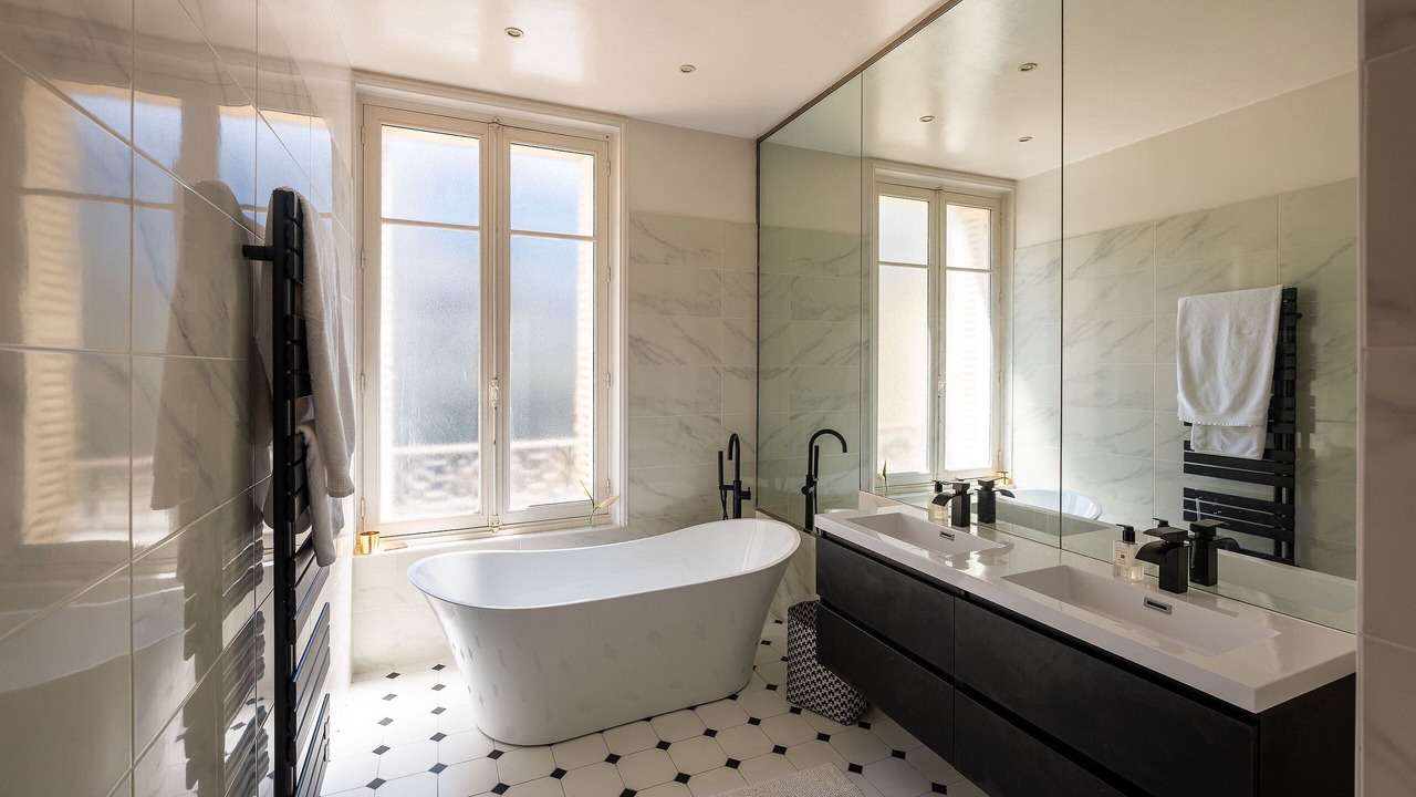 Photo of Bathroom in Faubourg-du-Roule