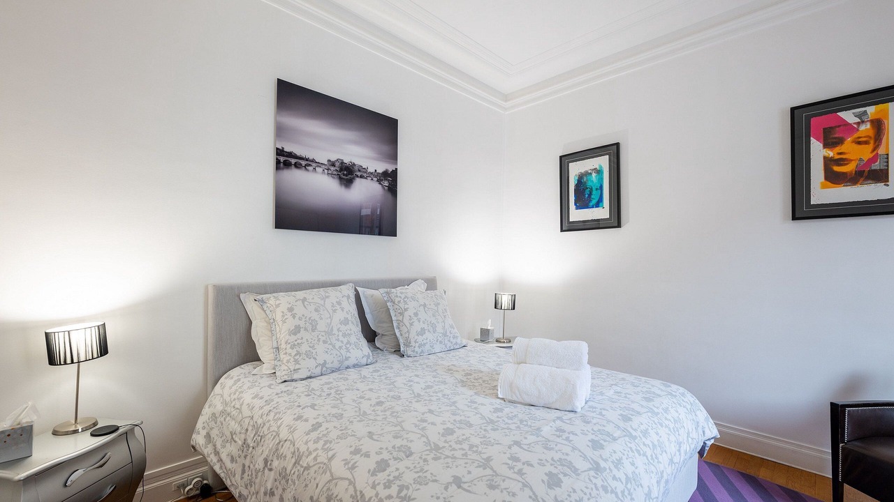 Photo of Bedroom in Faubourg-du-Roule
