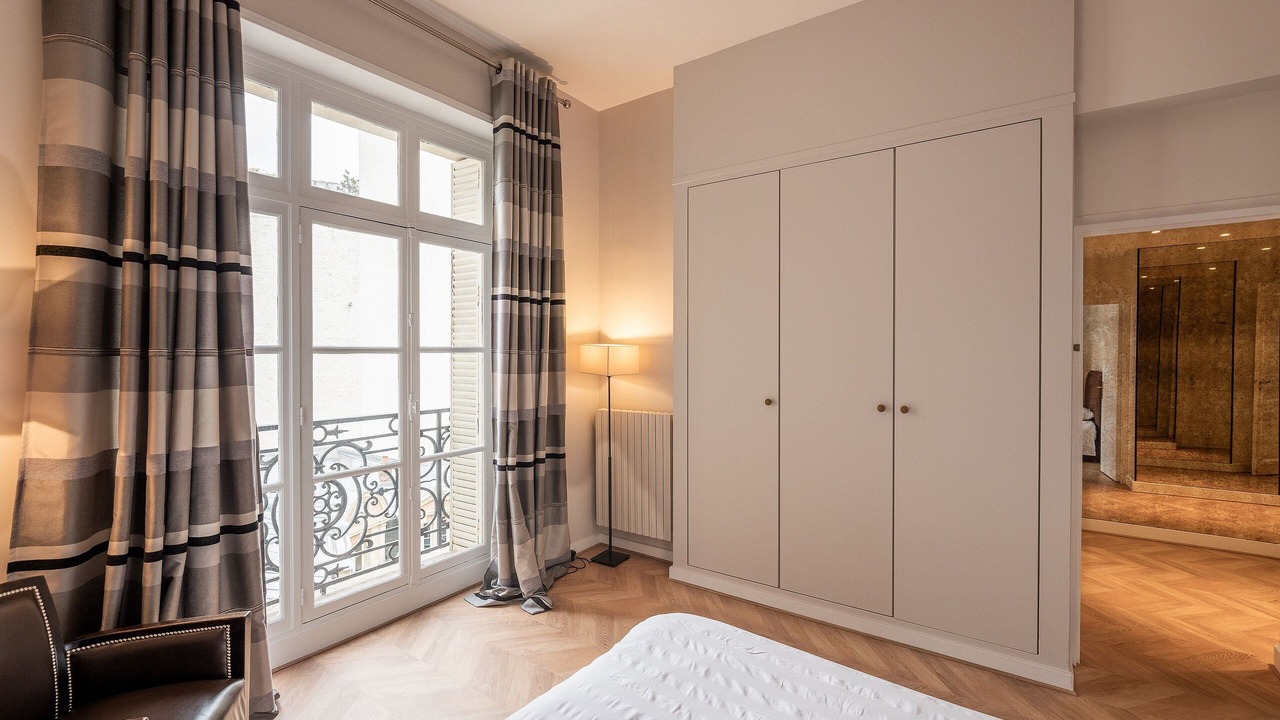 Photo of Bedroom in Faubourg-du-Roule