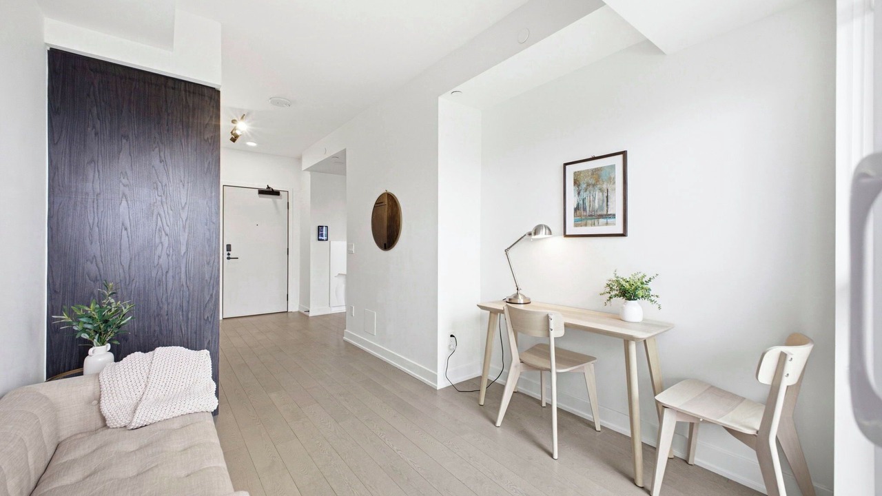 Photo of Livingroom in Sandy Hill
