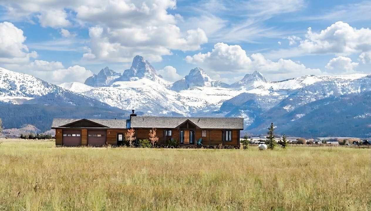 Photo of Outdoor in Leigh Creek Estates