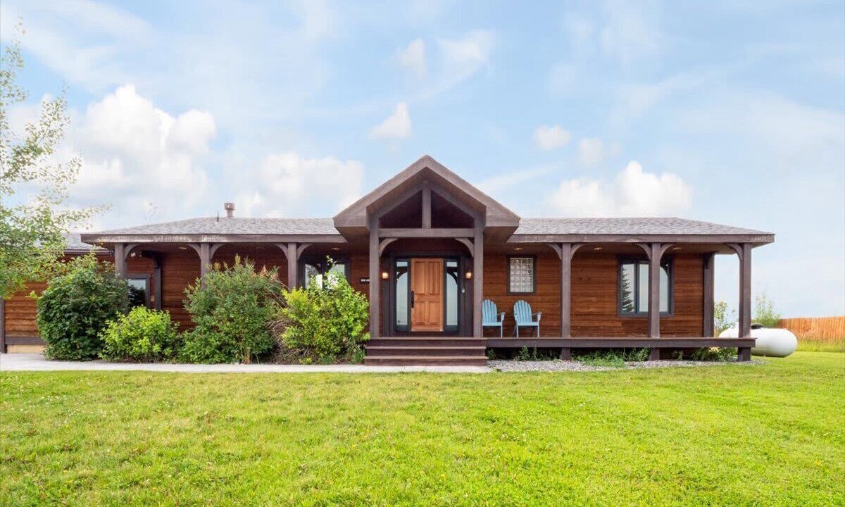 Photo of Outdoor in Leigh Creek Estates