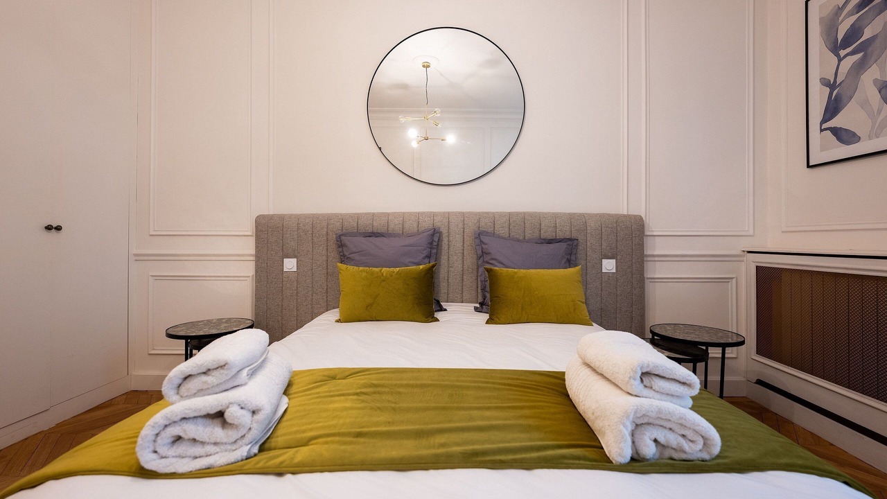 Photo of Bedroom in Champs-Elysees