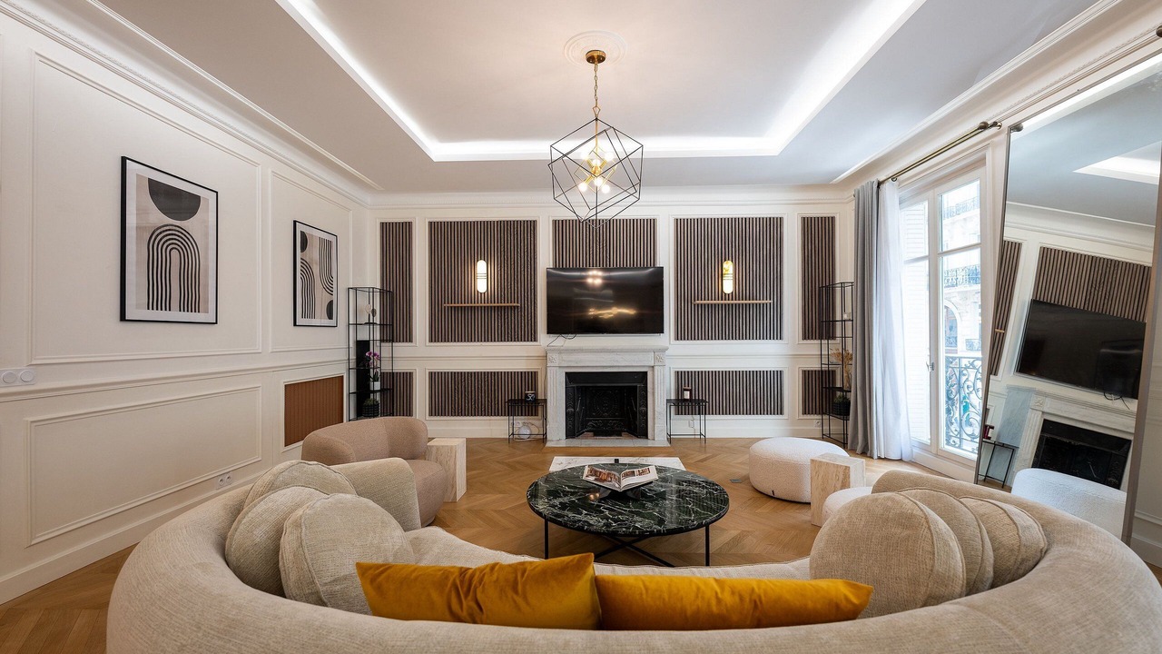 Photo of Livingroom in Champs-Elysees