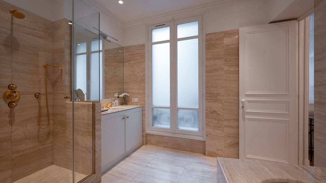 Photo of Bathroom in Champs-Elysees