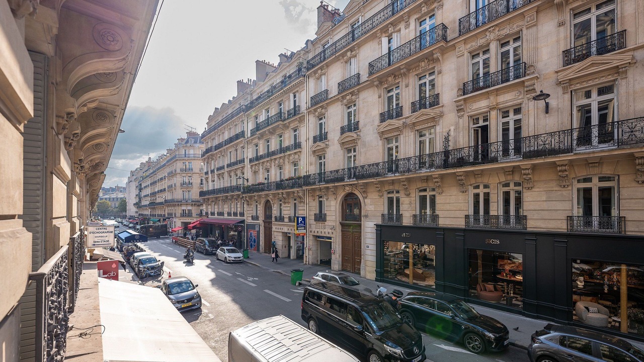 Photo of Others in Champs-Elysees
