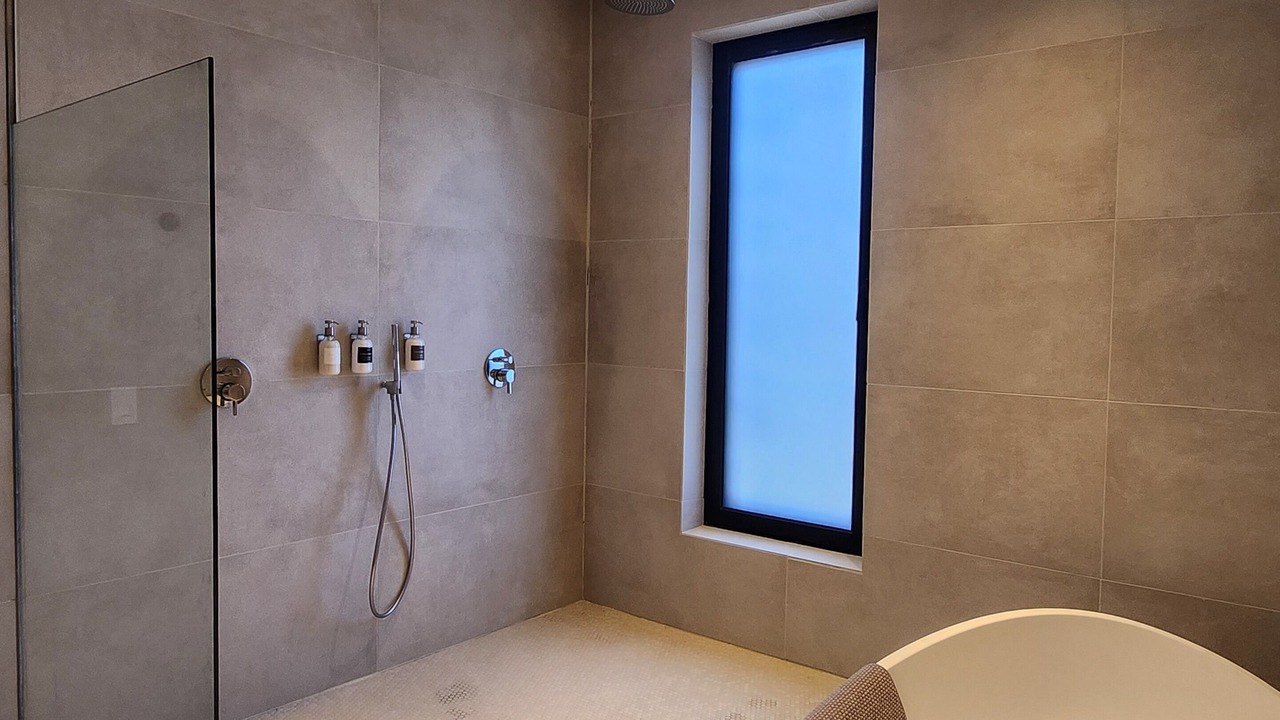 Photo of Bathroom in Martinez