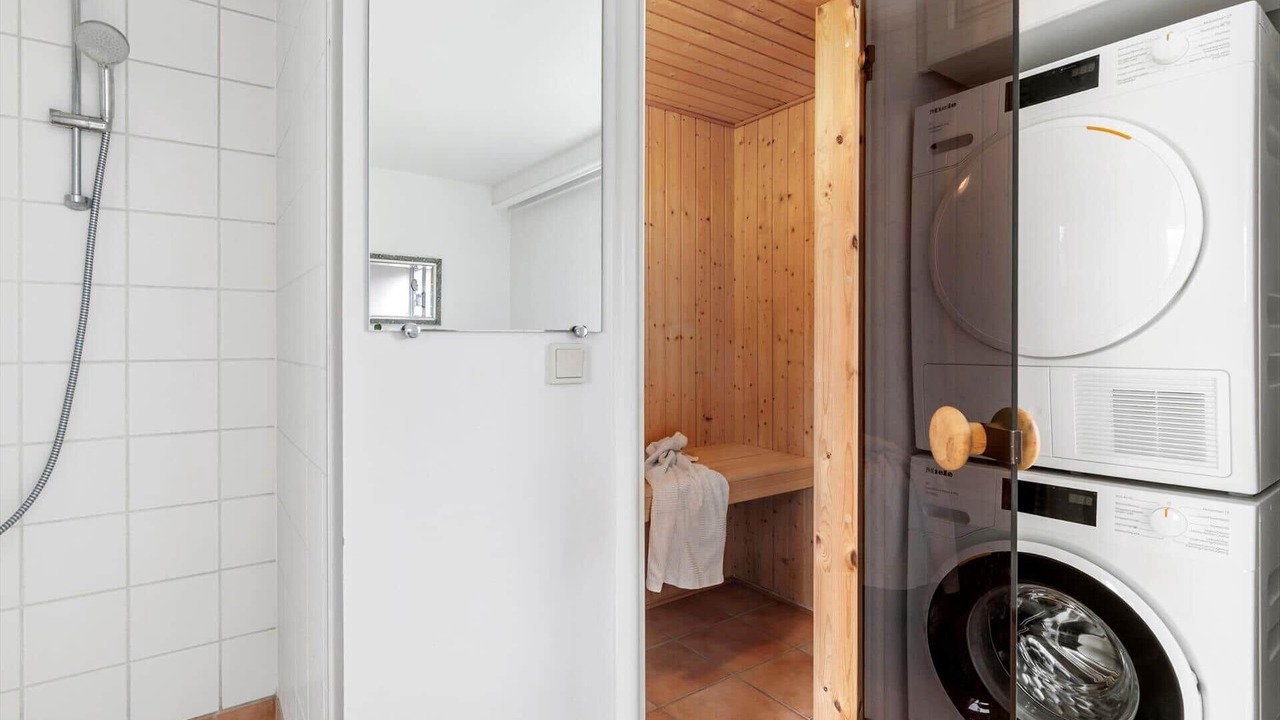 Photo of Bathroom in Holloselund