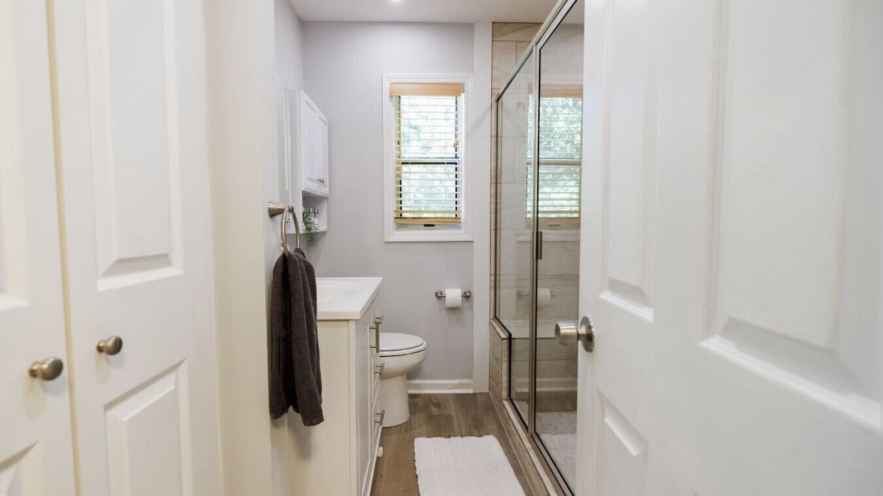 Photo of Bathroom in Great Lakes