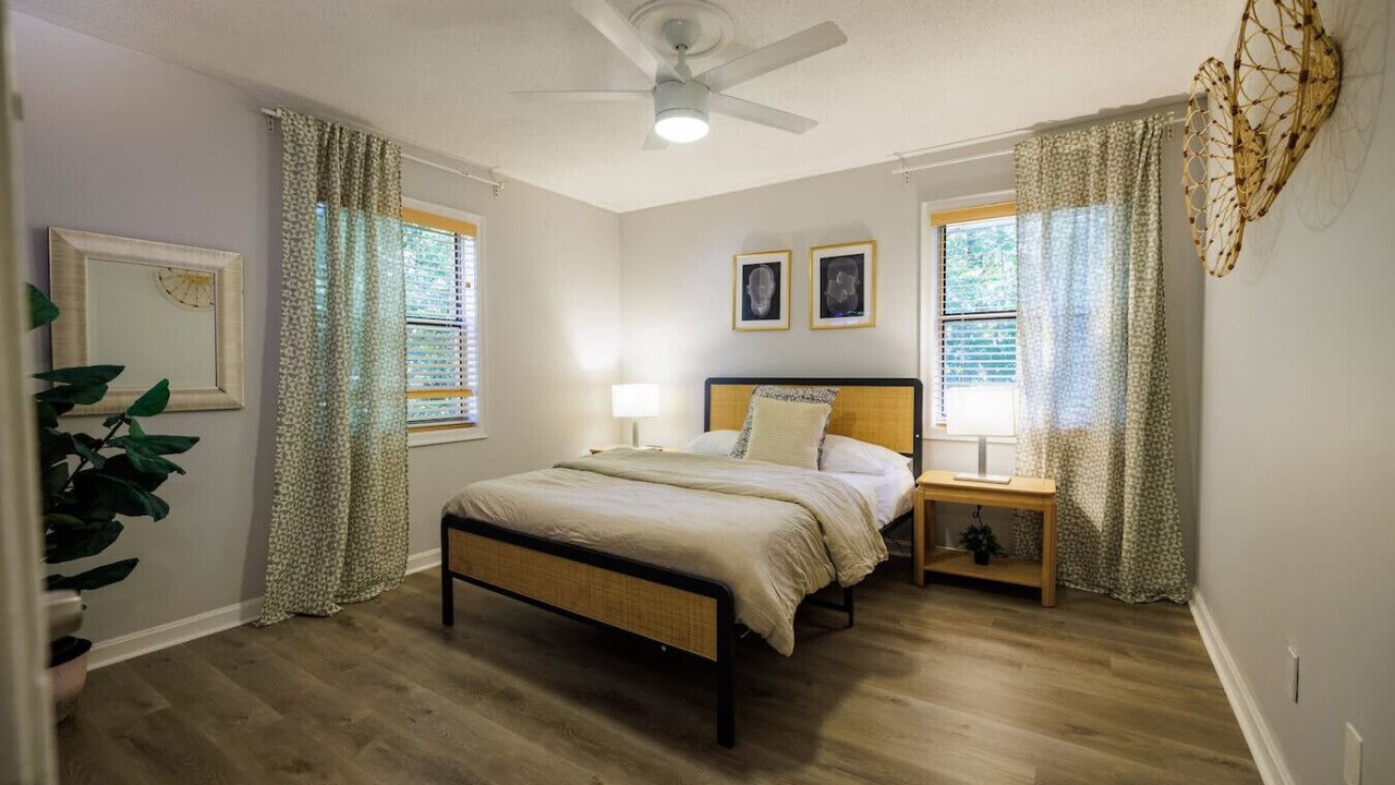 Photo of Bedroom in Great Lakes