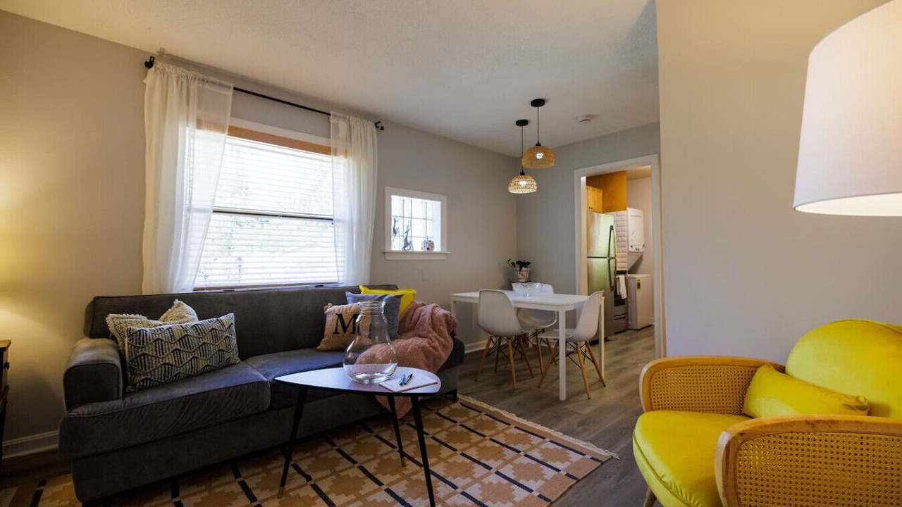 Photo of Livingroom in Great Lakes