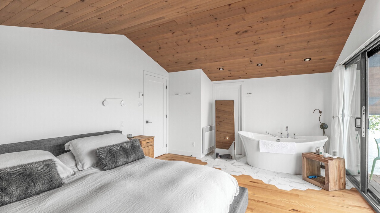 Photo of Bedroom in Mauricie