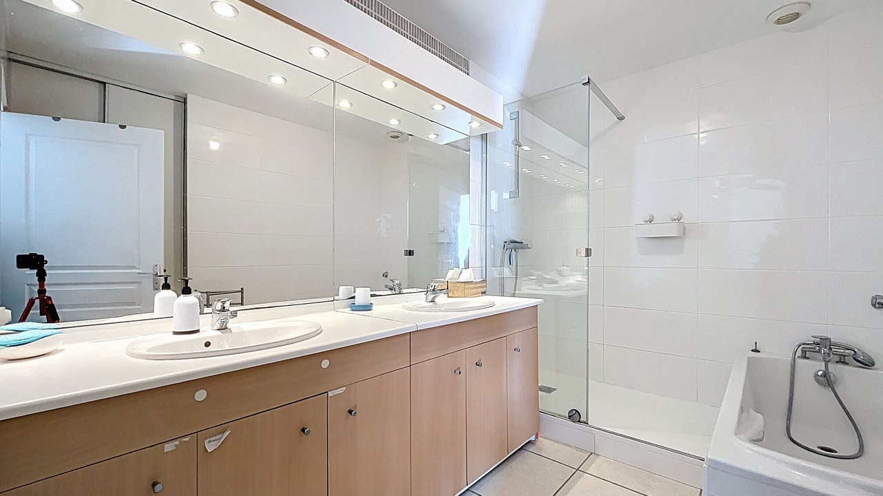 Photo of Bathroom in Carnon-Plage