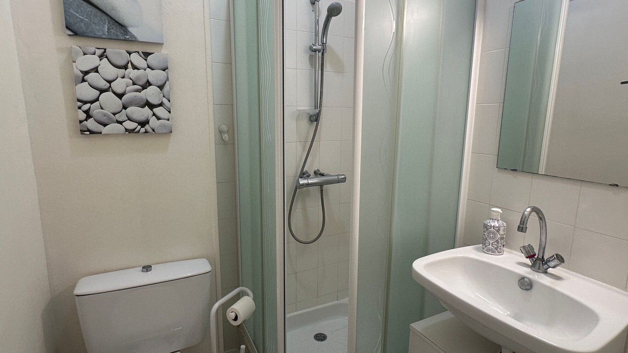 Photo of Bathroom in Houlgate