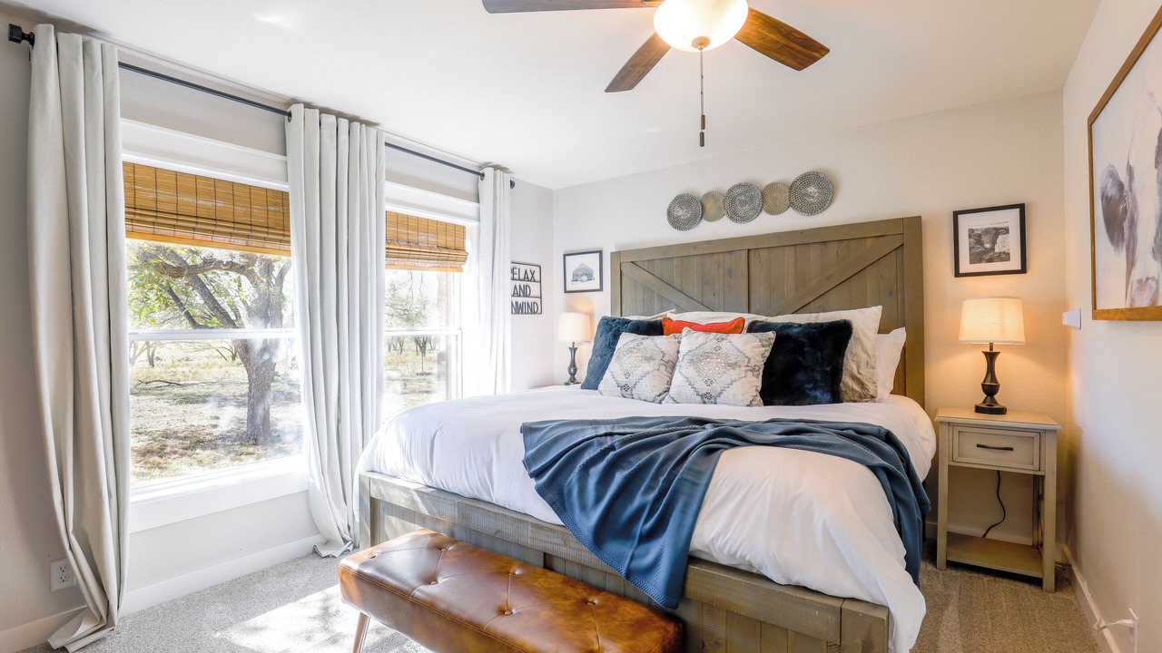Photo of Bedroom in Santa Anna