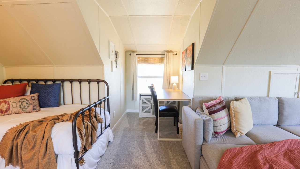 Photo of Bedroom in Santa Anna