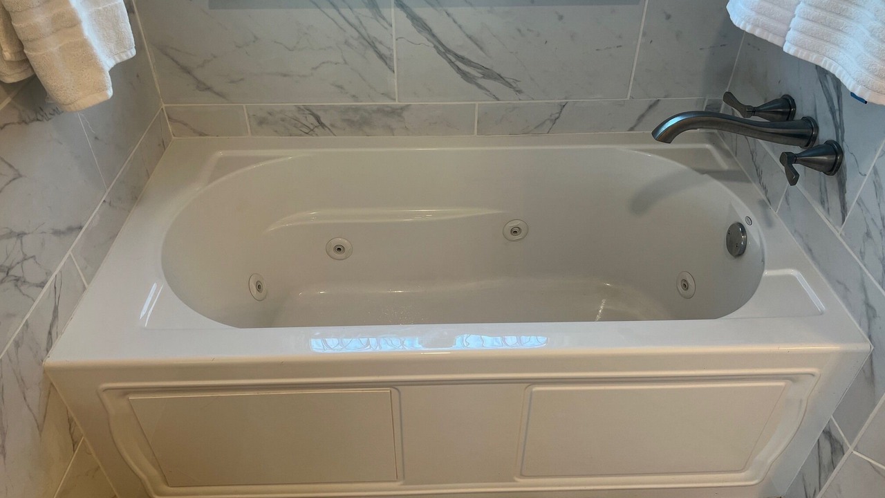 Photo of Bathroom in Grove