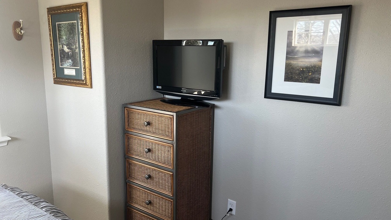 Photo of Bedroom in Grove