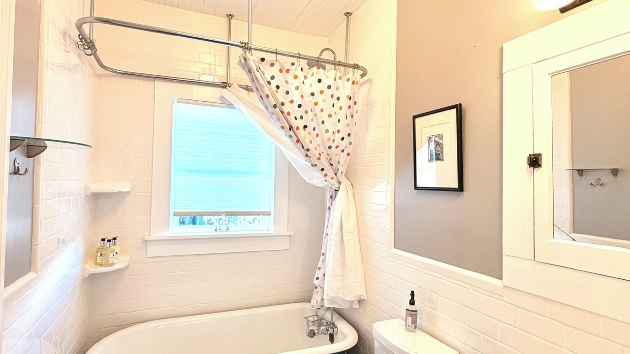 Photo of Bathroom in Fort Worth Cultural District