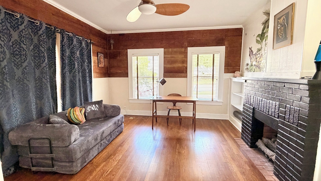 Photo of Livingroom in Fort Worth Cultural District