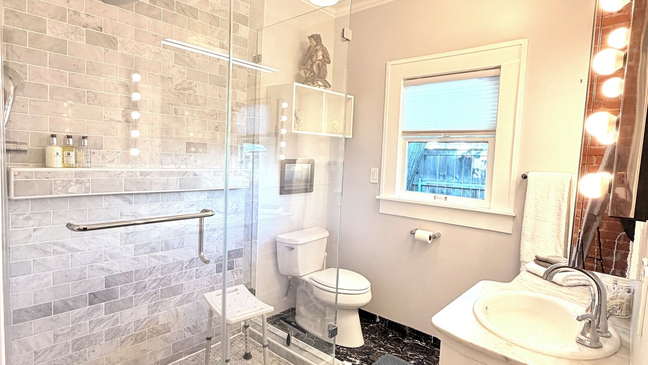 Photo of Bathroom in Fort Worth Cultural District