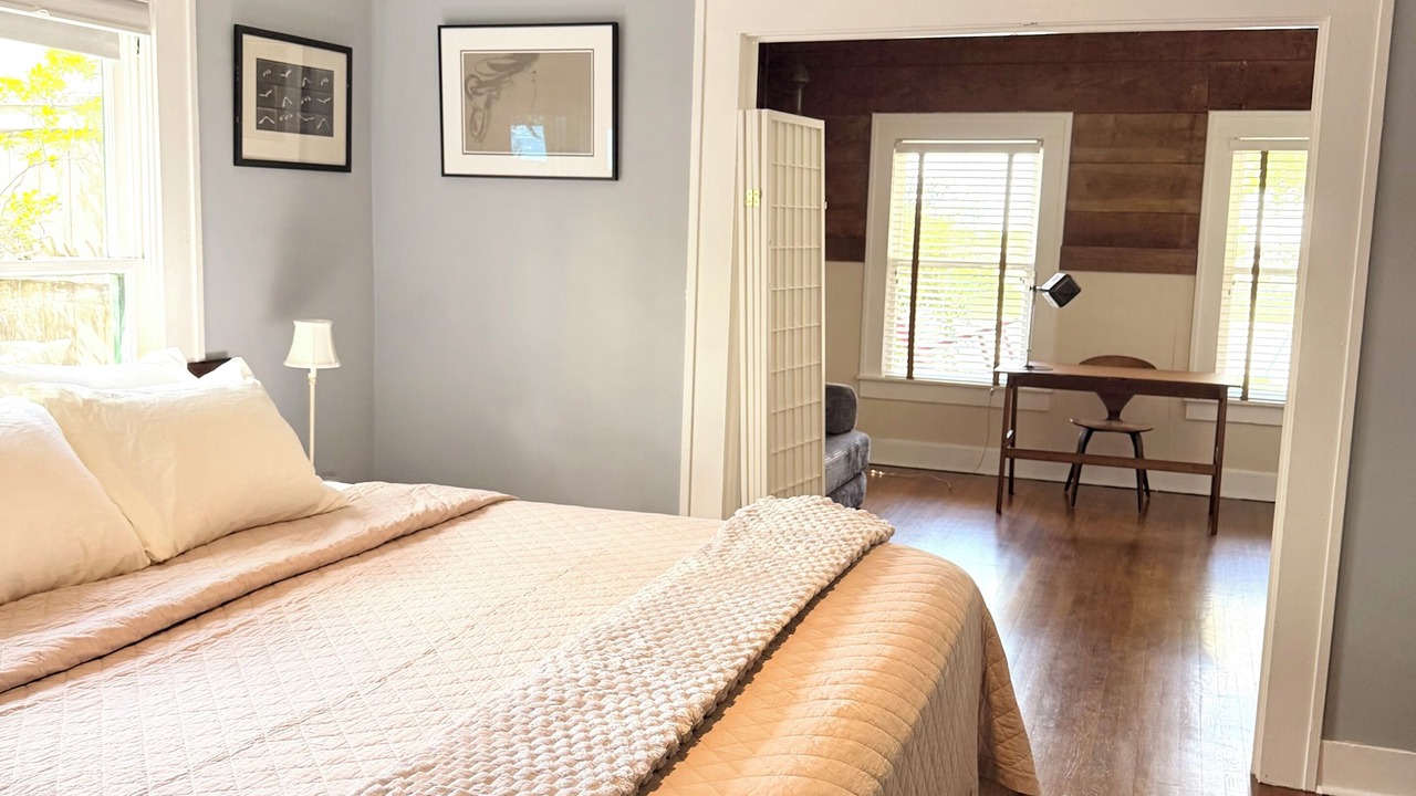 Photo of Bedroom in Fort Worth Cultural District