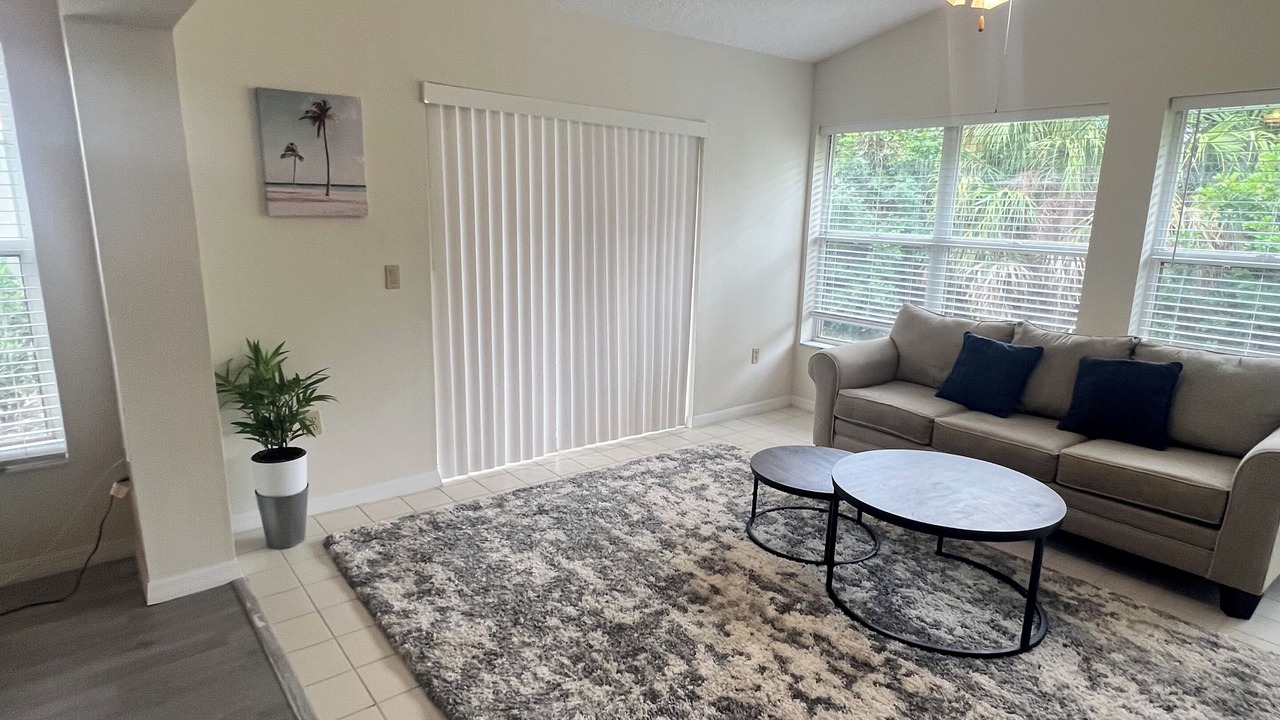 Photo of Livingroom in Plantation